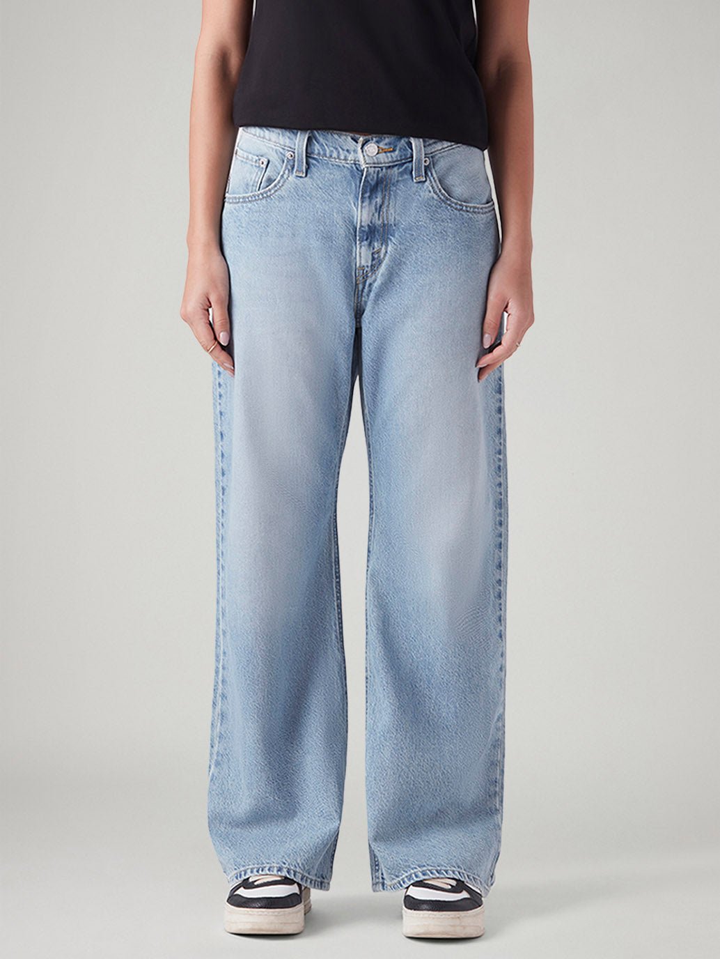 Women's Light Blue Loose Bootcut Fit High Rise Jeans - Image 6